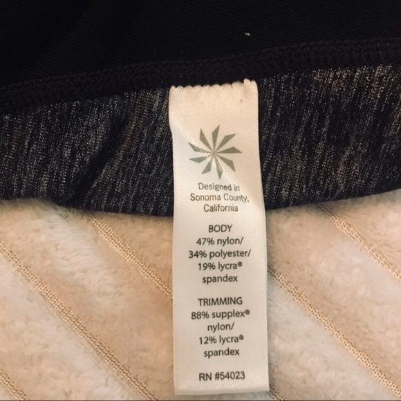 Athleta Luma Charuranga Capri Tight Leggings Black Gray Size Small style# 489413 - Picture 6 of 9